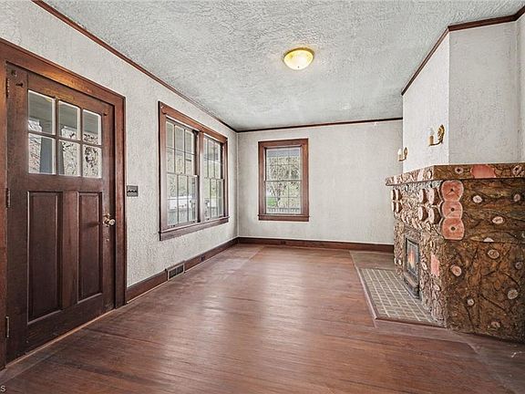 4th image of 1419 Westbrook Dr