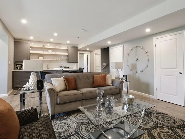12995 Leyte Cir NE — Photo 11