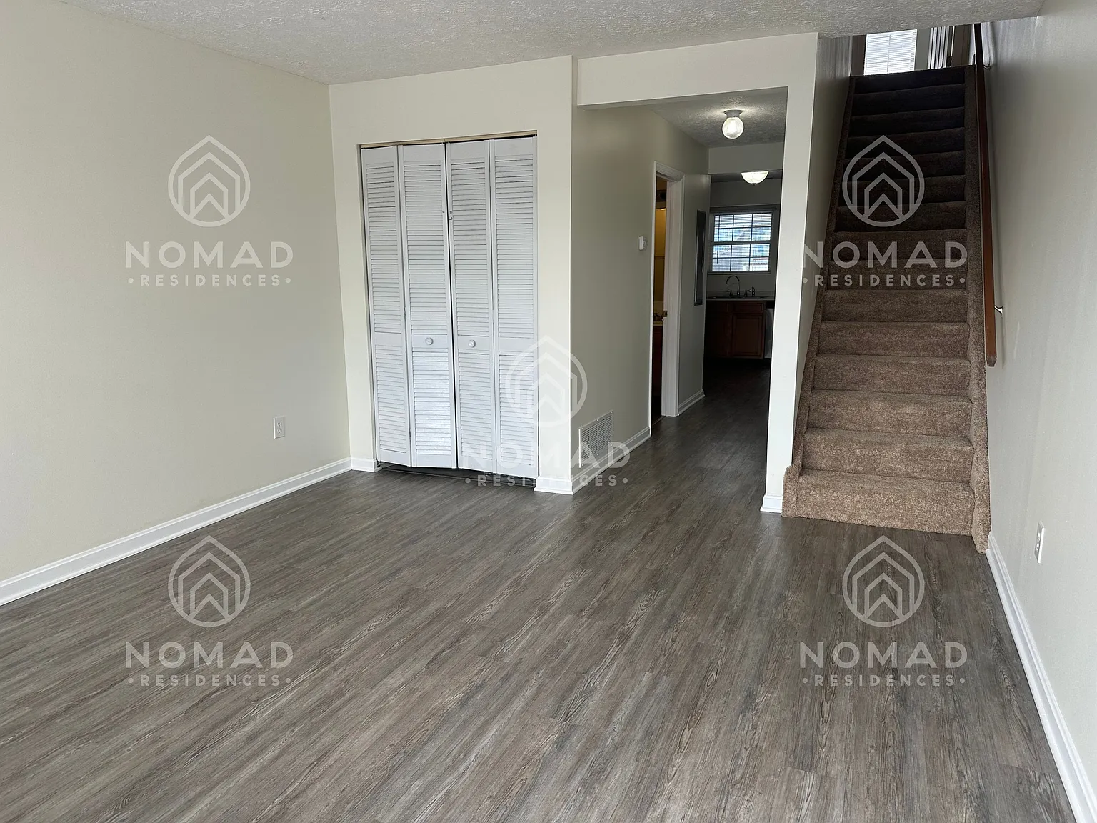 2 bed, 1.0 bath, 900 sqft, $1,200 — Photo 1