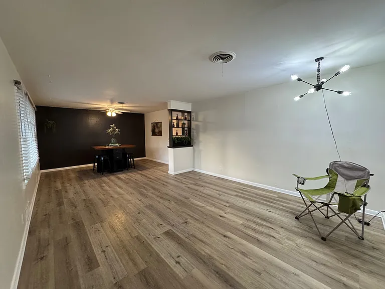 Large living area is aprox 27'x14'.