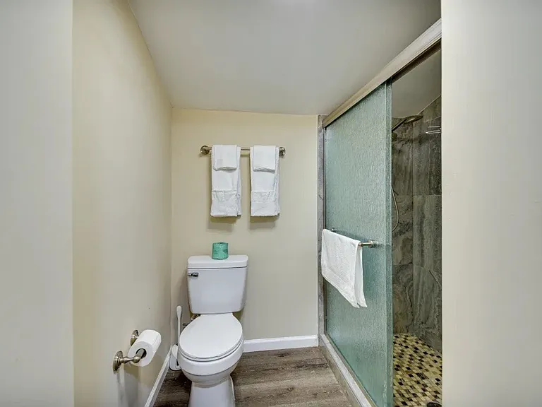 216 Matt Ln — Photo 13