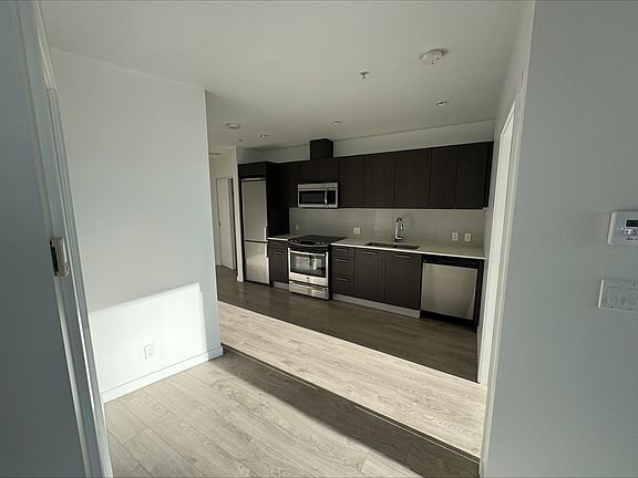 5th image of 97 W Georgia St #2411