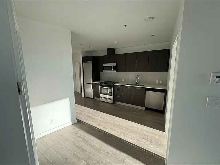 97 W Georgia St #1617 — Photo 5