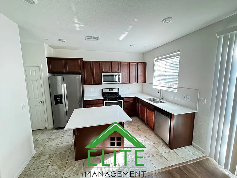 8844 Ariston Ln — Photo 4