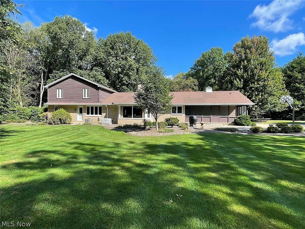 800 Applegrove St NW, North Canton, OH 44720 Zillow