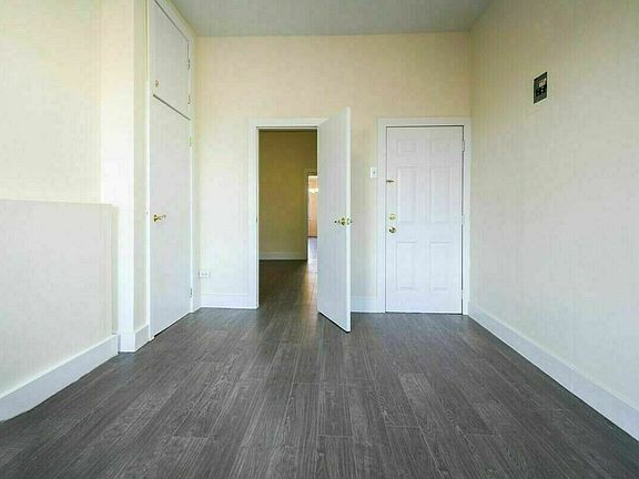 4th image of 161 Troutman St #3LL