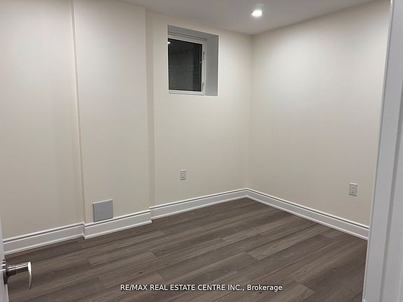 2nd image of 25 Parity Rd #Basement