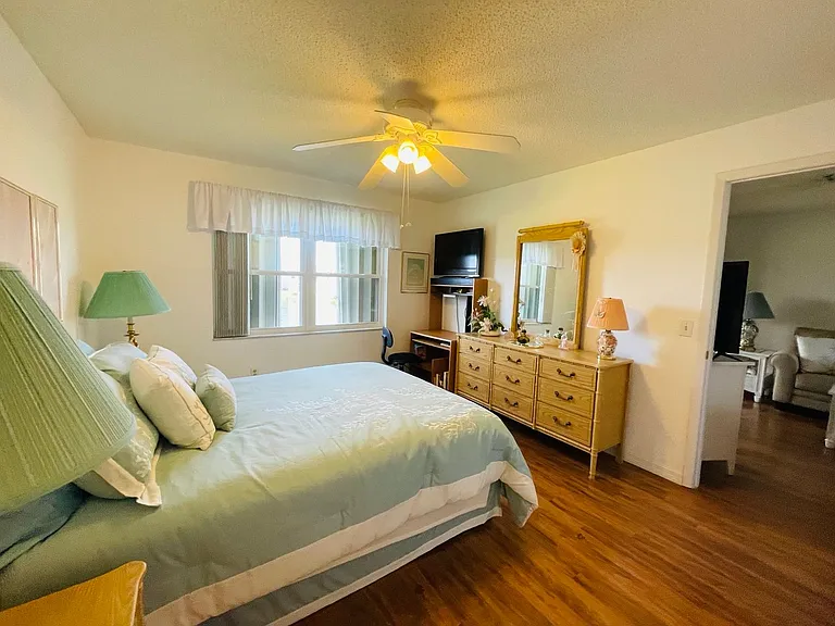 25100 Sandhill Blvd #Q201 — Photo 11