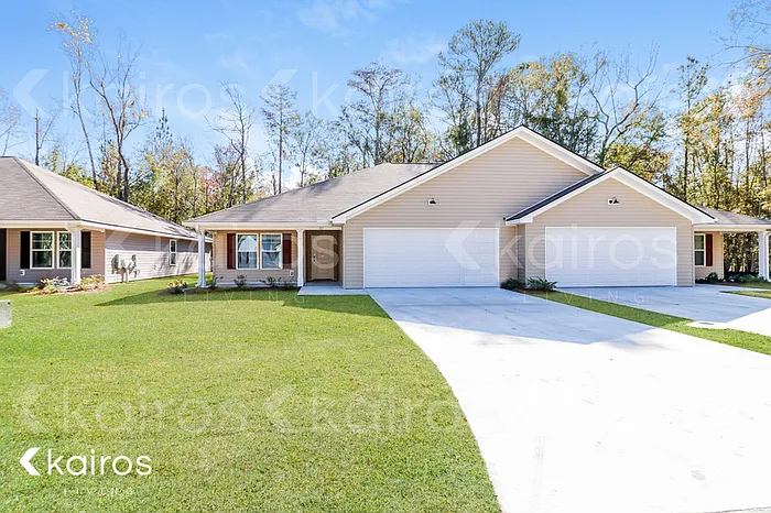 3 bed, 2.0 bath, 1453 sqft, $1,825 — Photo 2