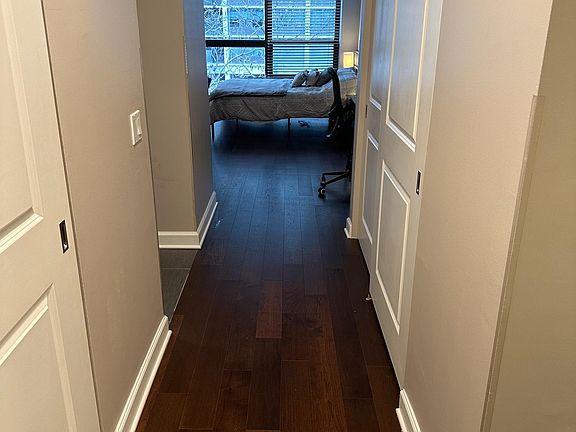 4th image of 1539 N Lasalle St #302