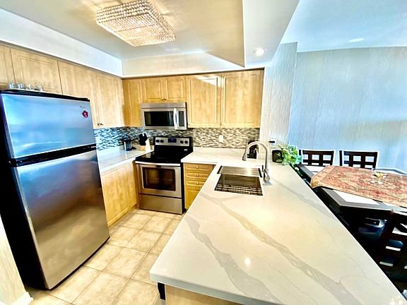 5th image of 310 Red Maple Rd #1203