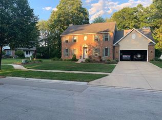 6010 Oak Hollow Ct, Midland, MI