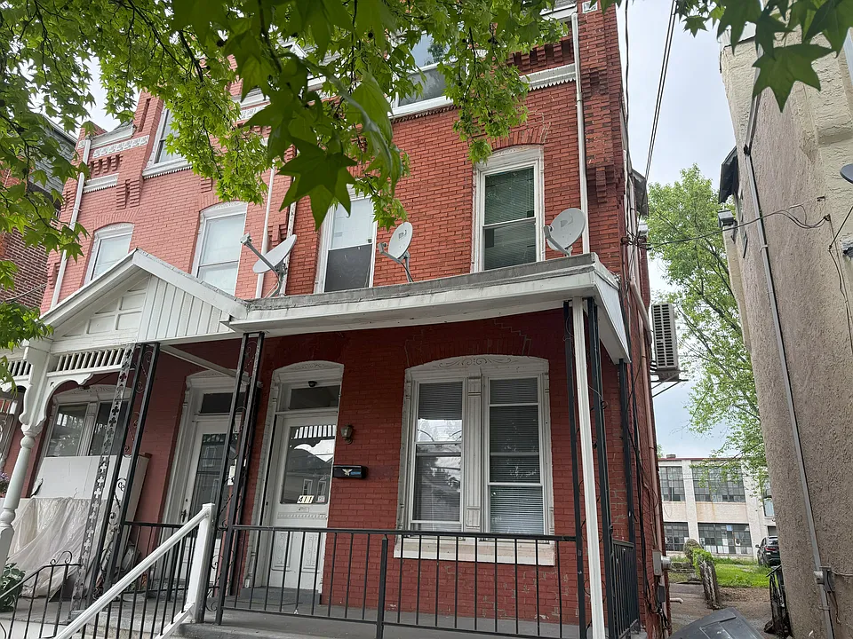 411 South St, Apt 1