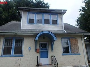 23 S 16th St, Belleville, IL 62220