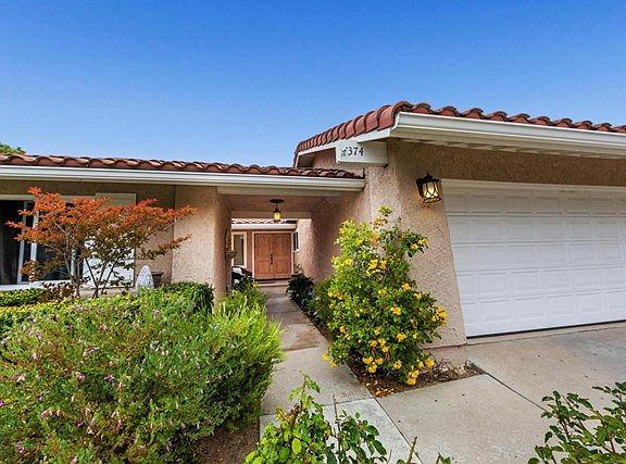 2nd image of 374 Mooncrest Ct