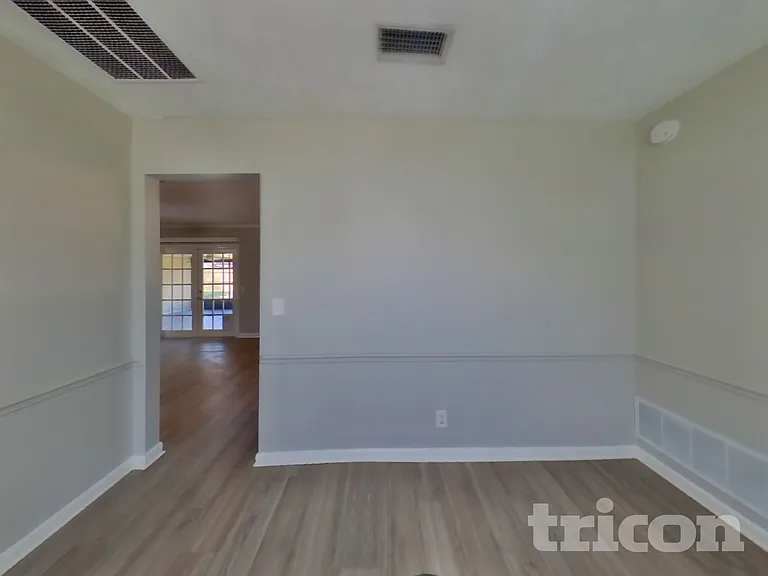 671 Custer Cir — Photo 4
