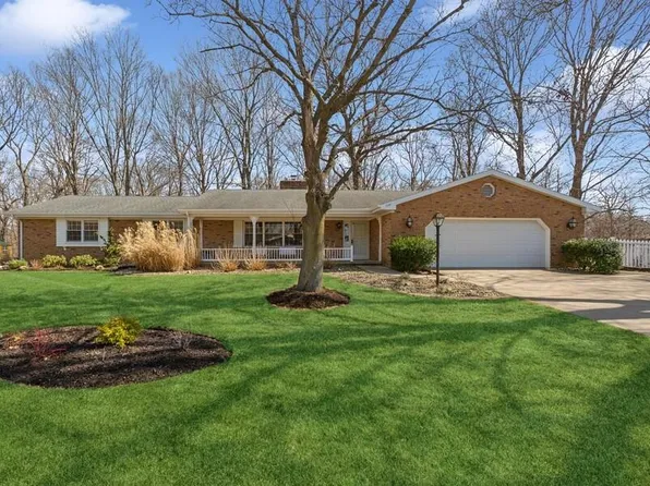 3041 Bluffwood Pl, Saint Joseph, MI 49085