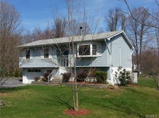 85 Mill St, Wallkill, NY 12589