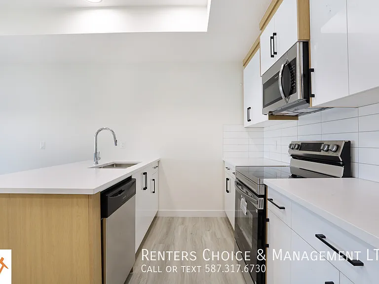 315F 16th St E — Photo 12