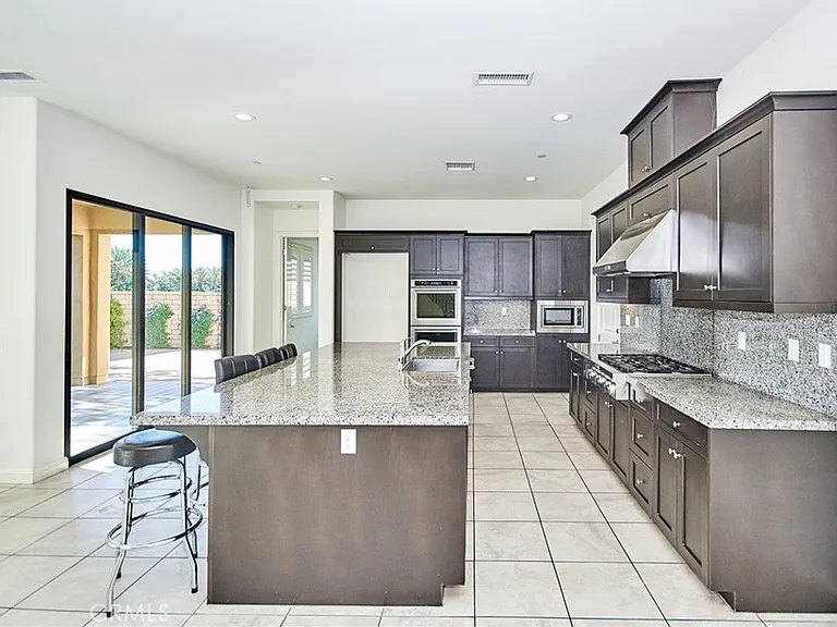 115 Mesa Verde Ln — Photo 7