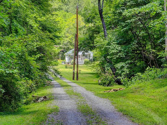 2nd image of 2645 Bella Vista Ln