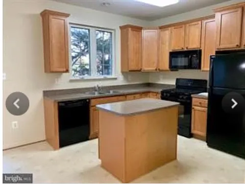 816 Fairview Village Ct Photo 1