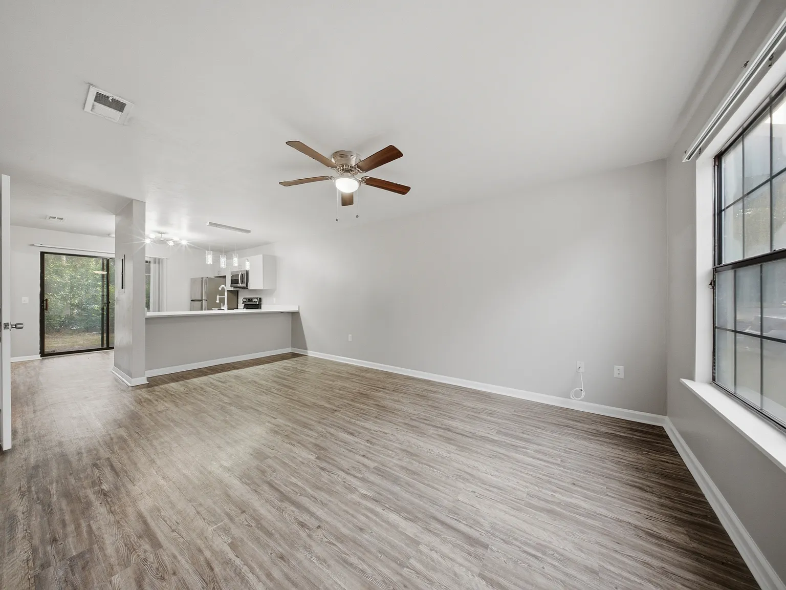 Dior Apartments — Photo 3