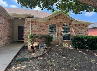 1309 Columbia Dr, Midlothian, TX 76065