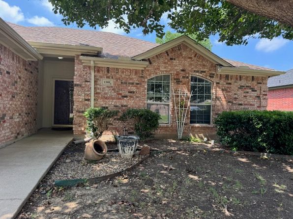 1309 Columbia Dr