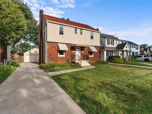 319 Concord Dr, Lorain, OH 44052