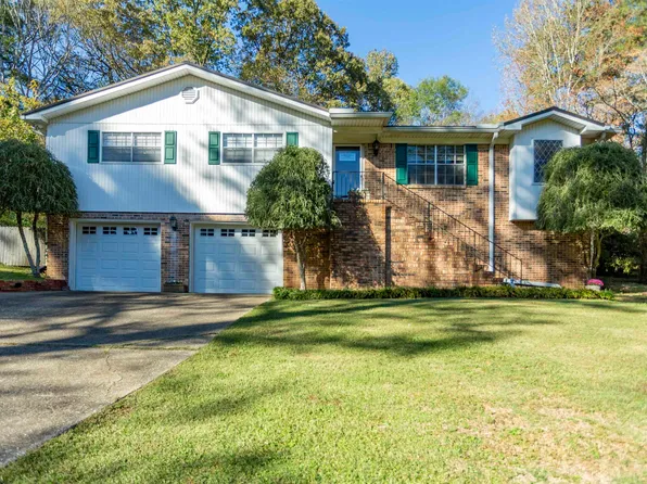 2731 Lee Meadows Dr, Moody, AL 35004