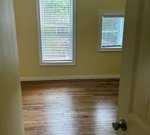 3rd image of 337 N 11th St