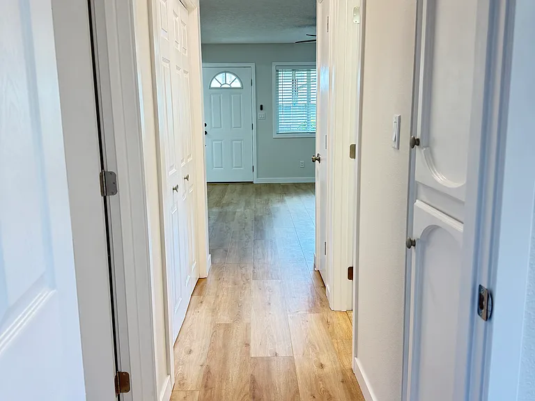 10919 SE 5th St — Photo 10