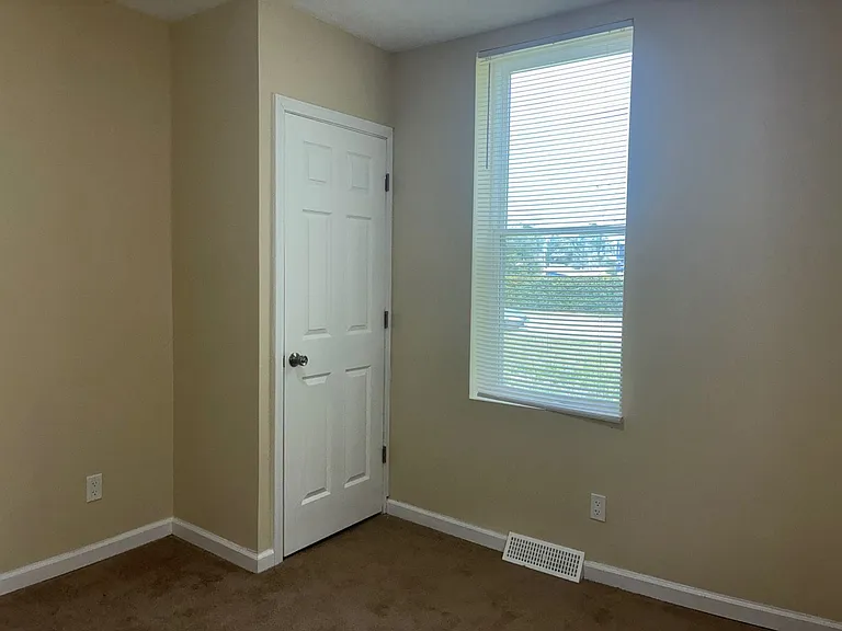 2400 Oberlin Ave — Photo 37
