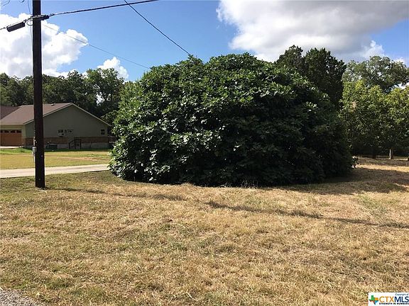 3rd image of 1946 Valley Dr