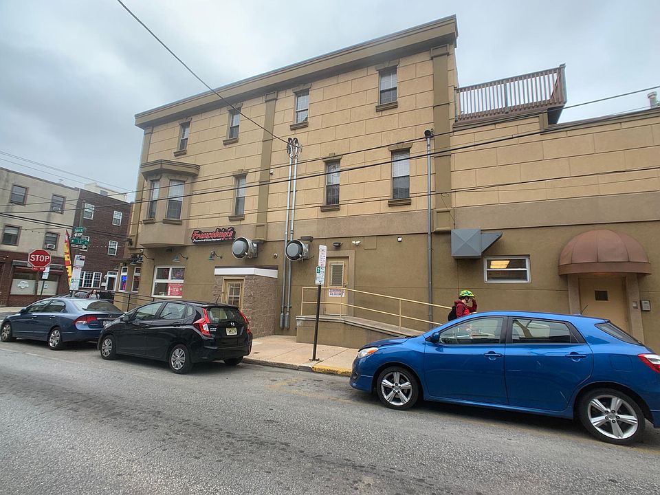 1st image of 1549 S 13th St #3