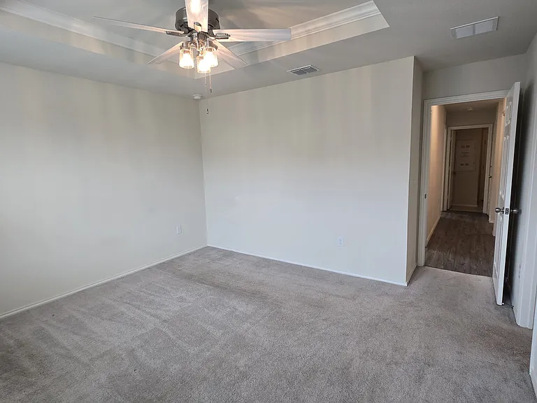 1121 Waggoner Dr — Photo 22