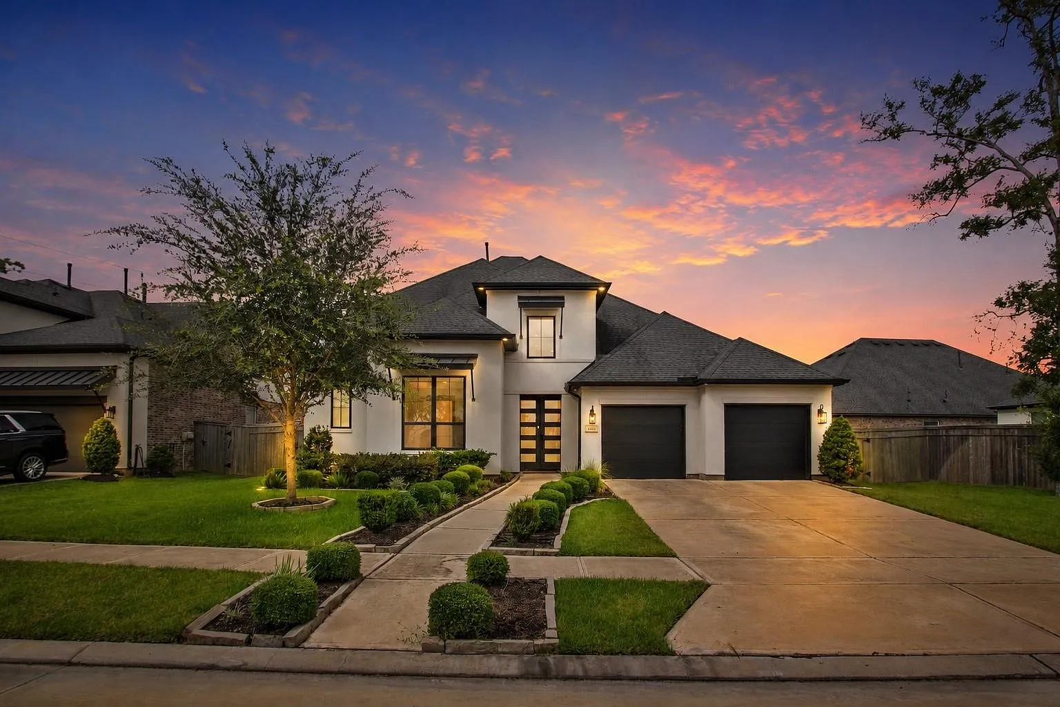 5 bed, 5.5 bath, 4177 sqft, $5,000 — Photo 1