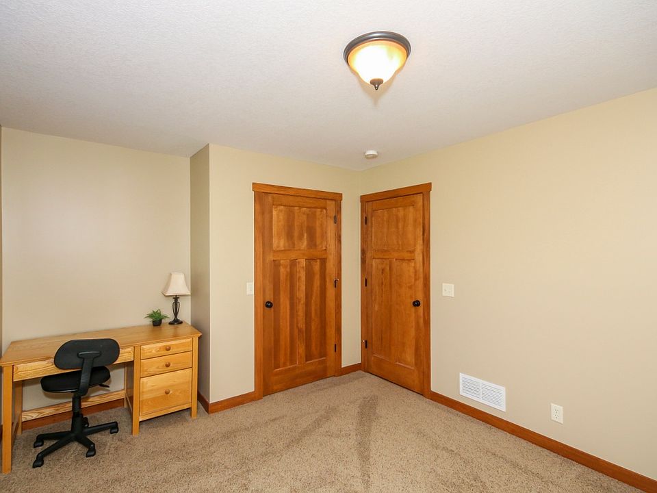 2nd image of 302 Devin Ln