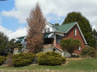 8997 Roberts Hollow Rd, Elizabeth, PA 15037