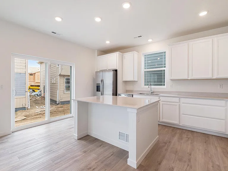 2675 Painted Turtle Ave — Photo 8