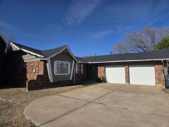 2nd image of 1019 SE 40th St