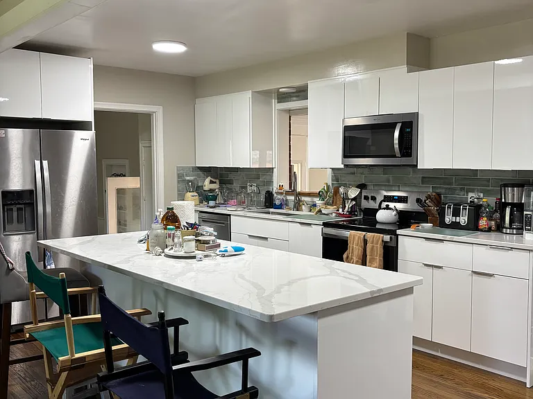 3004 Grandin Rd — Photo 2