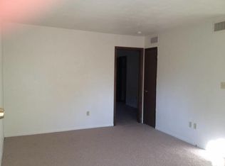 3017 E B Street Rd APT B, Belleville, IL 62221