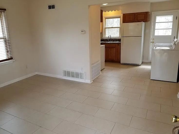 616 Garfield Ave — Photo 8