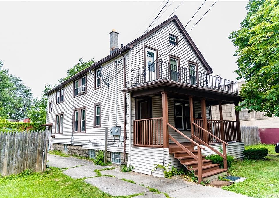 1st image of 76 Clarence Ave