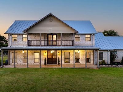374 Schattenbaum Dr, Fredericksburg, TX, 78624