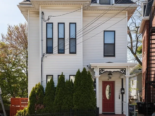 24 Pinckney St #3, Somerville, MA 02145
