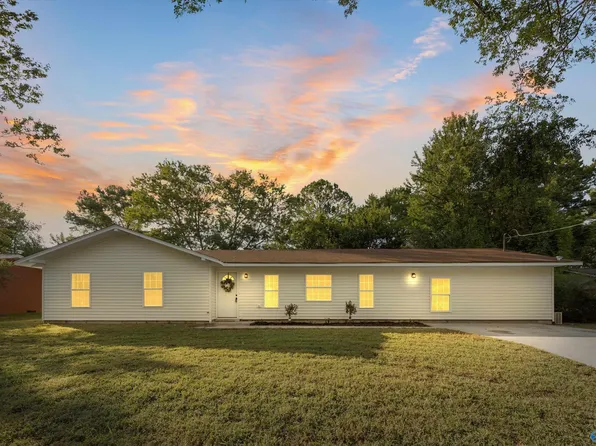 4610 Whitehall Dr NW, Huntsville, AL 35816