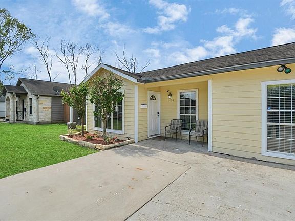 3rd image of 1404 Briarwood Dr